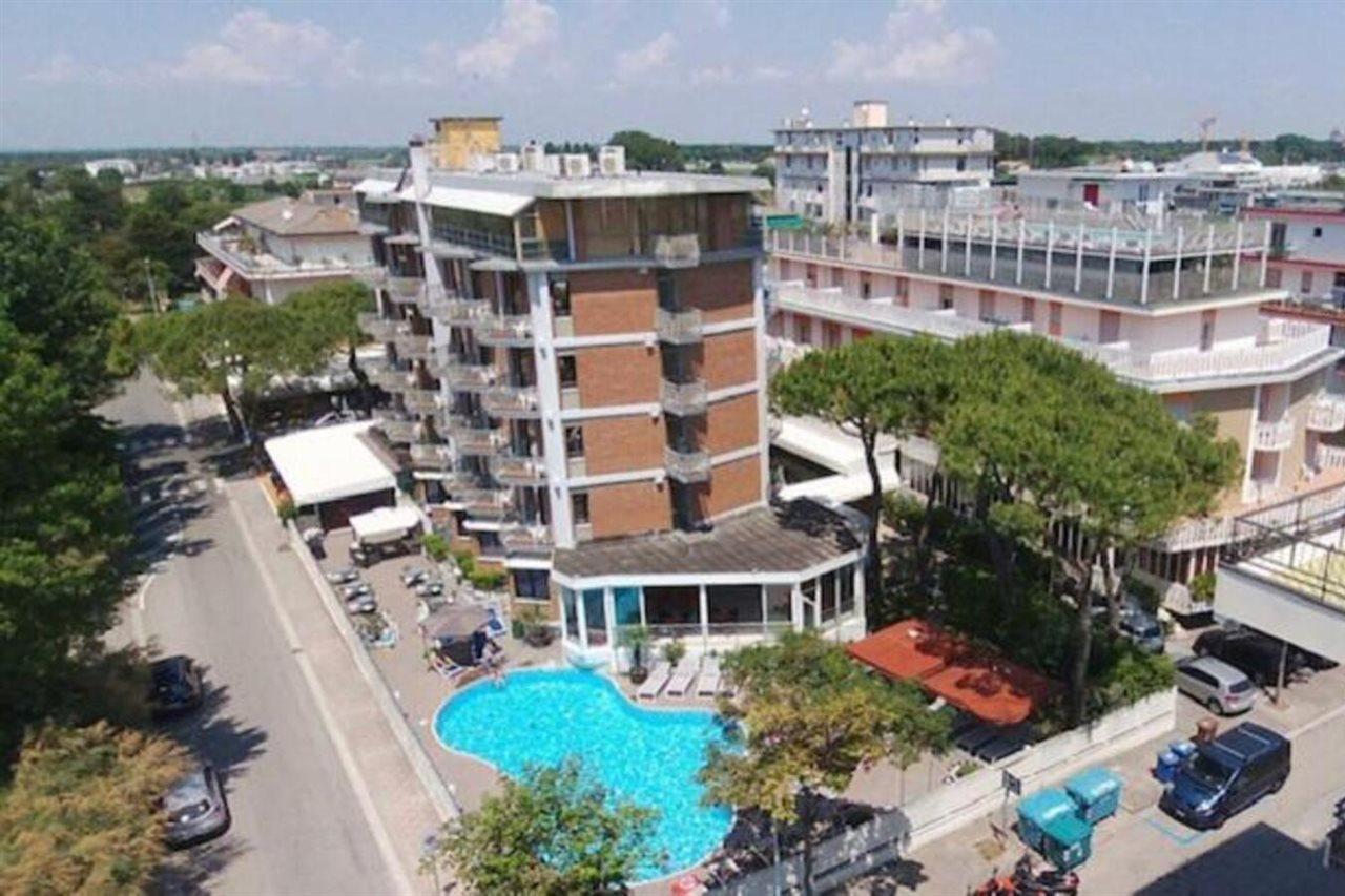 Hotel La Siesta Jesolo Extérieur photo