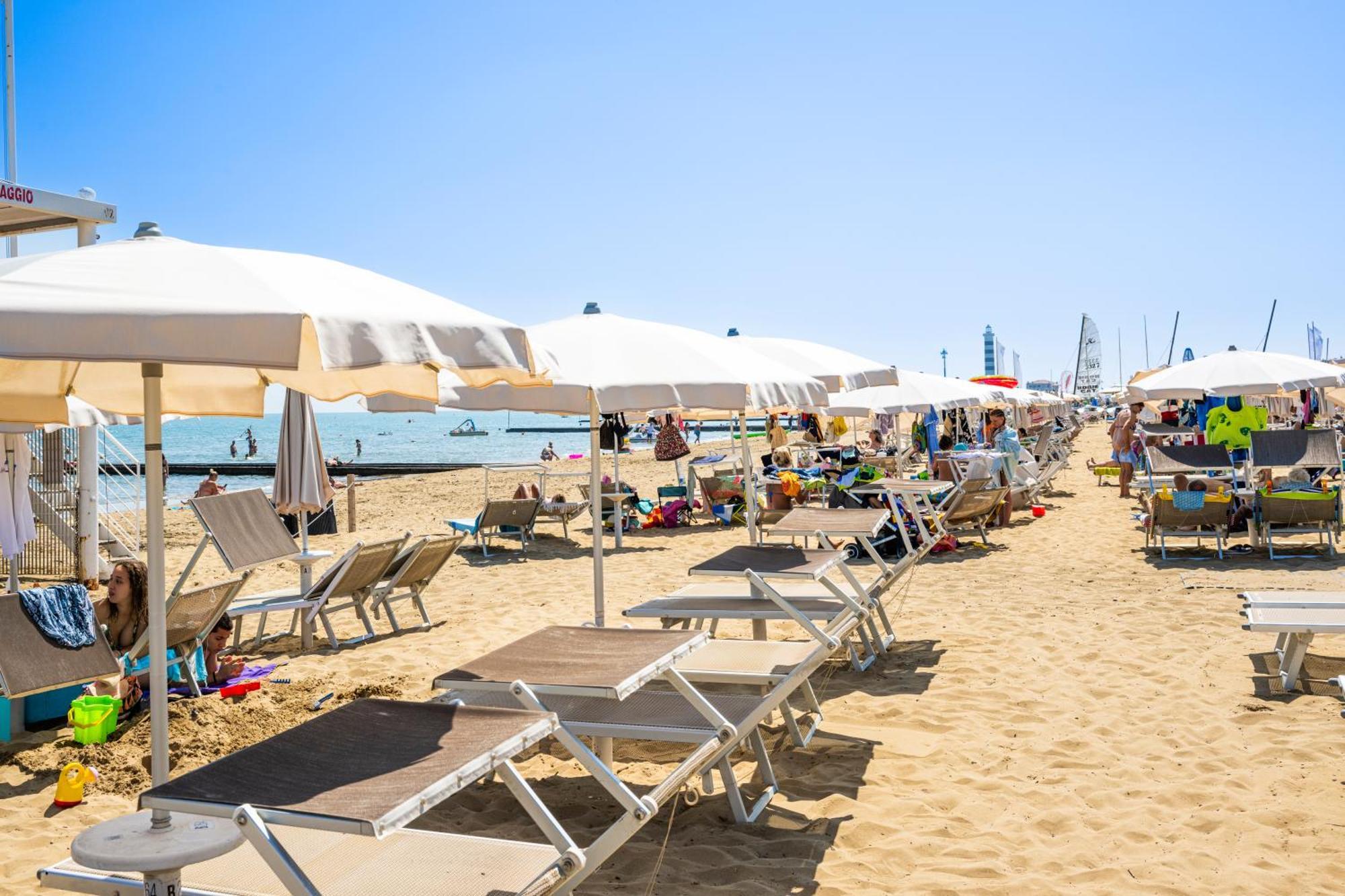 Hotel La Siesta Jesolo Extérieur photo