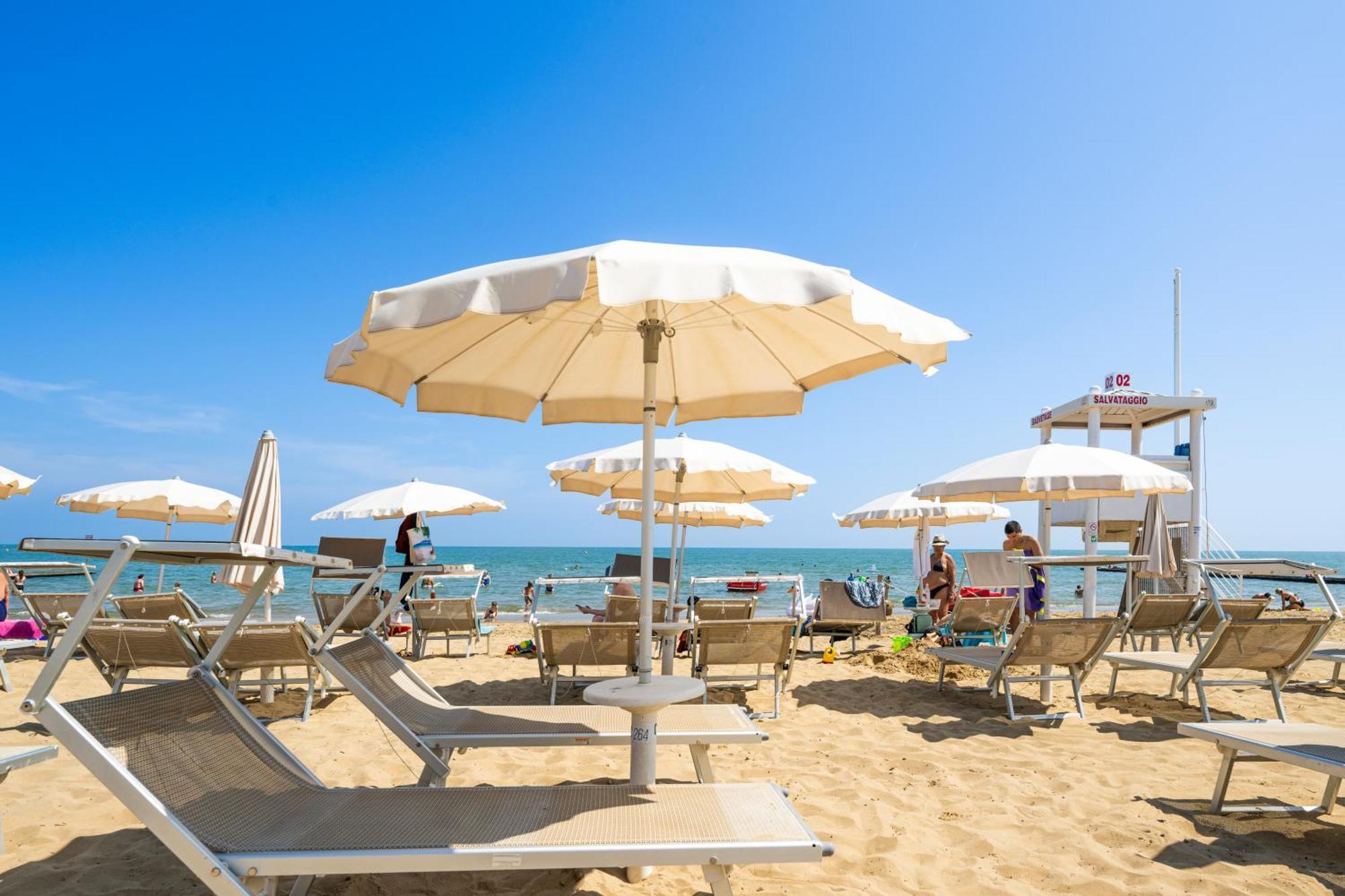 Hotel La Siesta Jesolo Extérieur photo