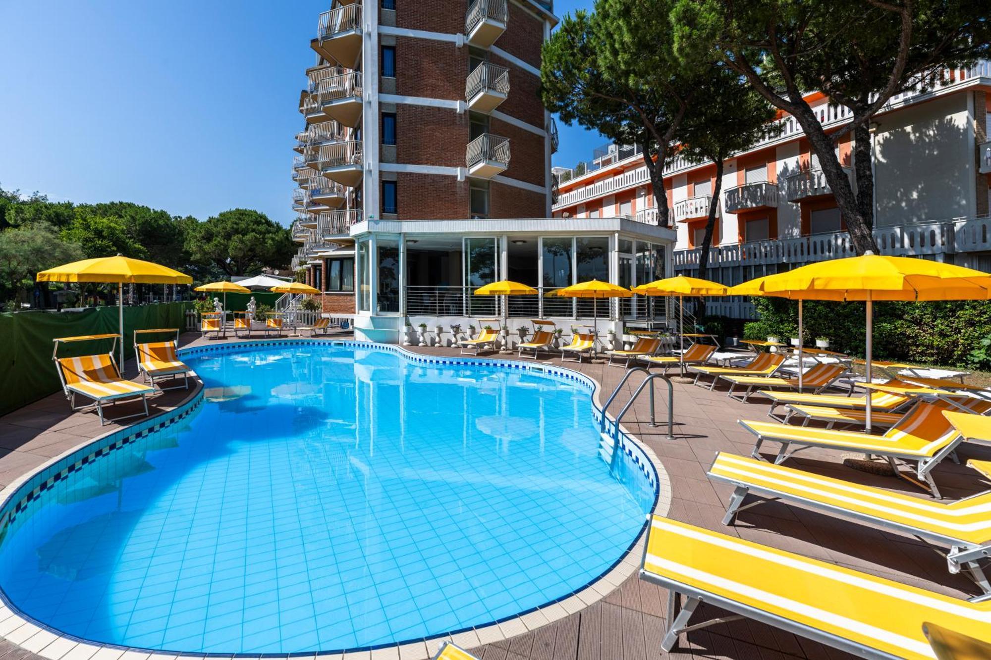 Hotel La Siesta Jesolo Extérieur photo