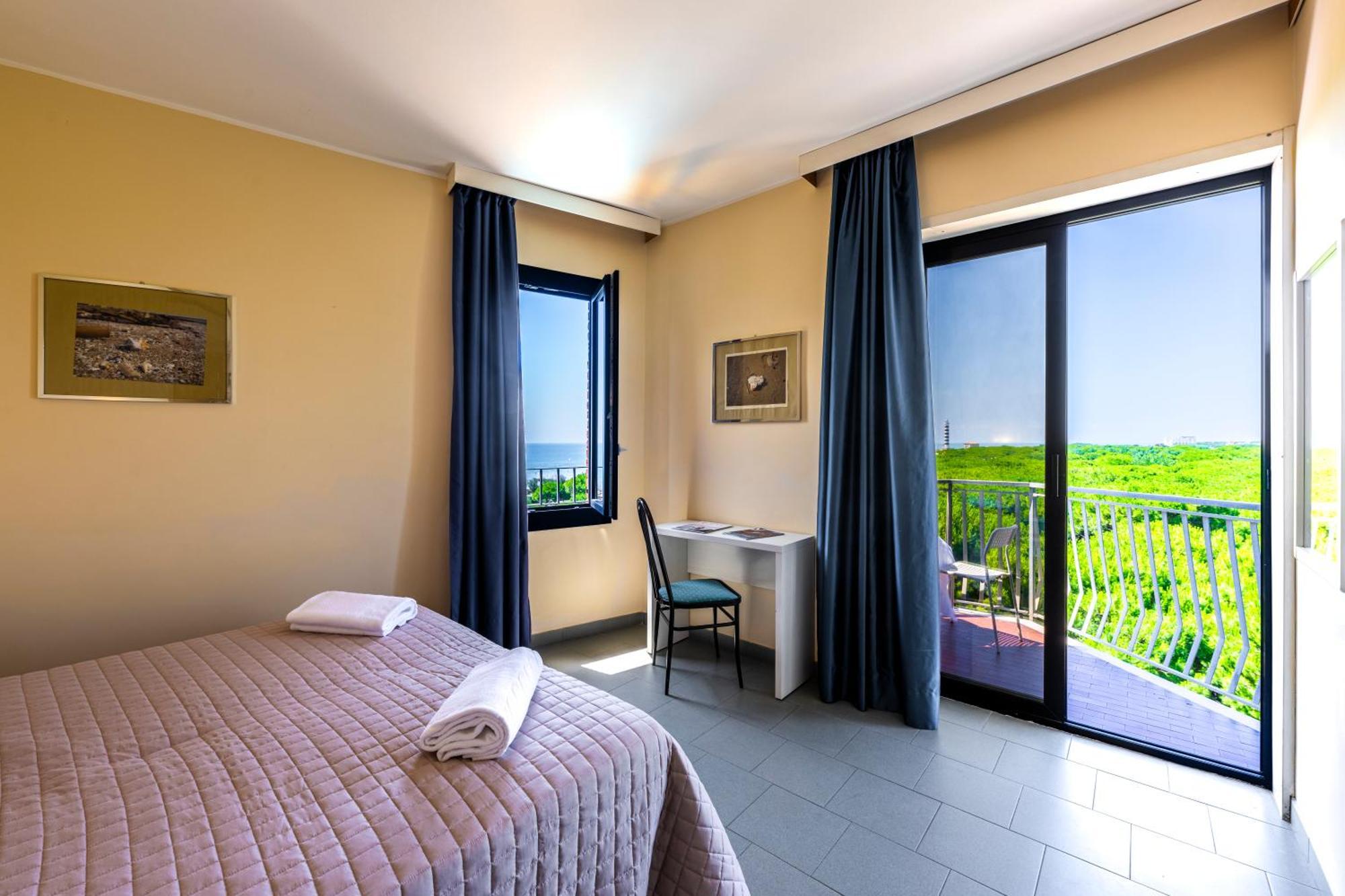 Hotel La Siesta Jesolo Extérieur photo