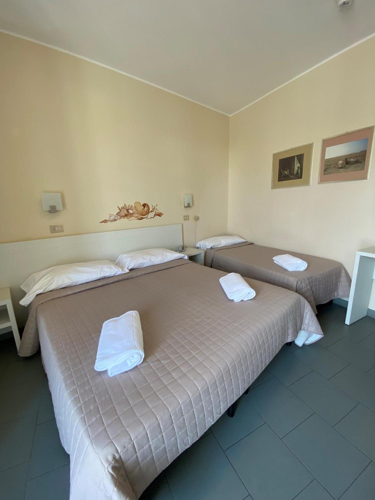 Hotel La Siesta Jesolo Extérieur photo