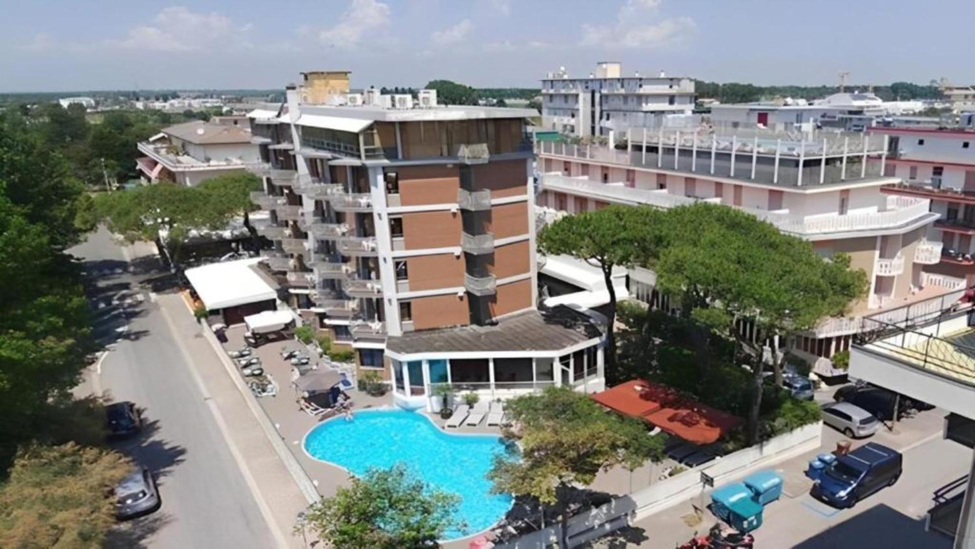 Hotel La Siesta Jesolo Extérieur photo